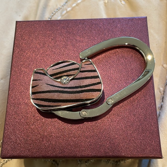 CUTE and NEW Foldable Purse Hook Womens Bag Table Hanger - Picture 2 of 2